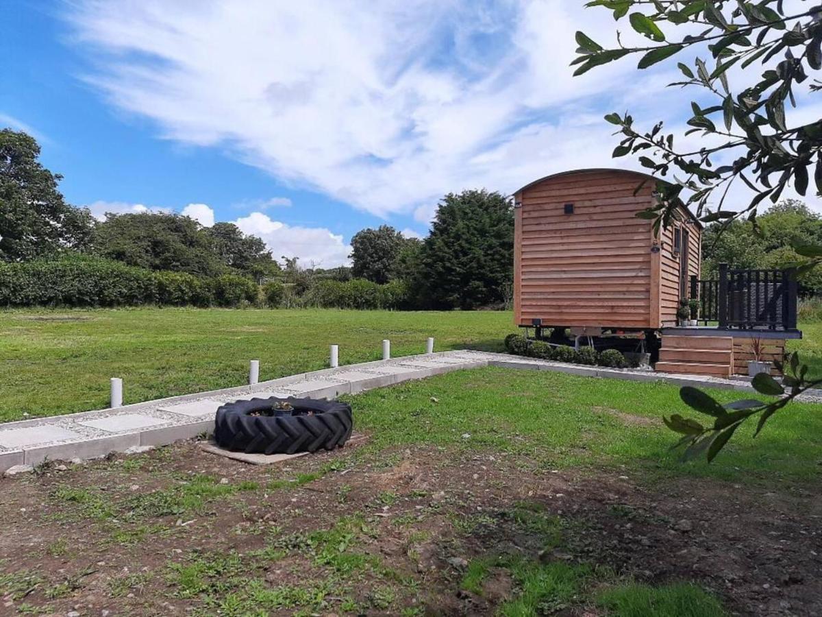 GwalchmaiShepherds Hut With Hot Tub On Anglesey North Wales别墅 外观 照片